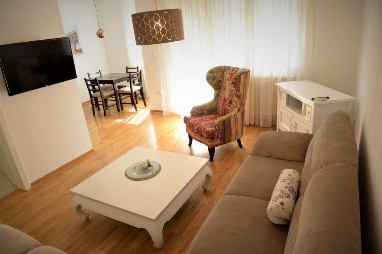 Centar Apartment บิเยลยินา ภายนอก รูปภาพ