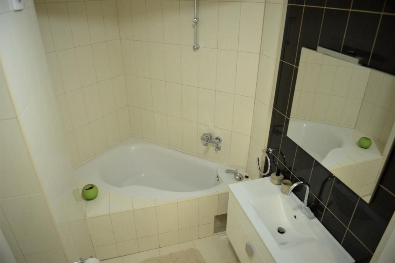 Centar Apartment บิเยลยินา ภายนอก รูปภาพ